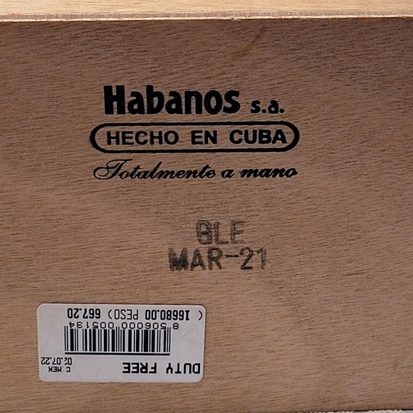 Authentic Wooden Cigar Box - Picture 2 of 6